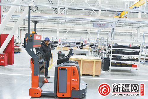 智能工厂里的创新密码 智能设备如何重塑制造业未来